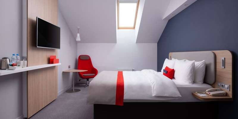 room_c68f90da-e487-4e28-b6e2-200ba513b2ab