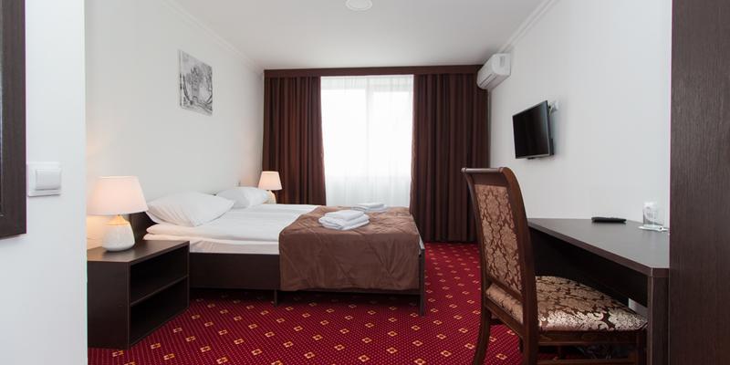 room_c623fb1b-57aa-45ad-a425-37bc8df0e1da