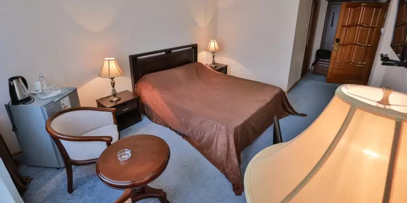 room_eadb567b-b31e-4ad7-854f-52c0635c1a8e.jpg