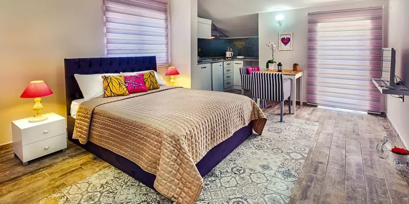 room_ebd4dbea-352c-4e96-b845-b7e00ac70f54