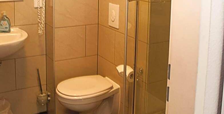 room_0979b938-9e23-43e8-ab61-dcddafcffc8c.jpg