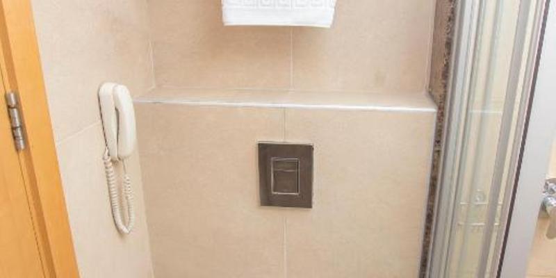 room_8abcd345-d98c-497b-ae24-ee2c5383e4ea.jpg