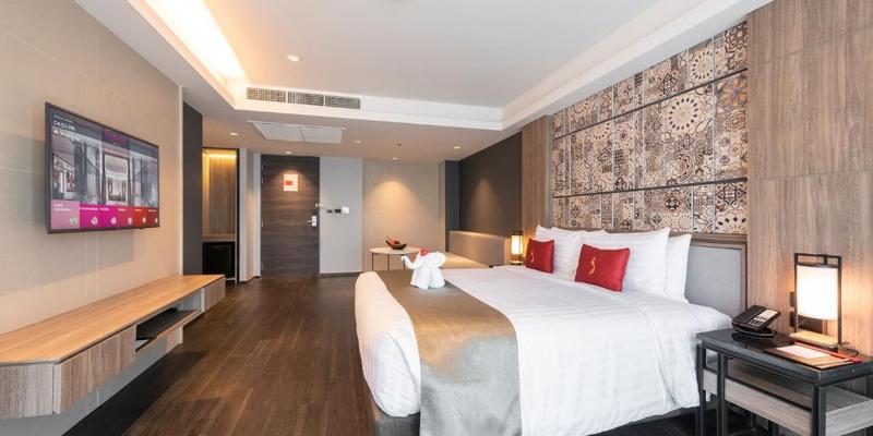 room_a2b99892-b2d7-4229-be51-7aa39a8b6df4.jpg