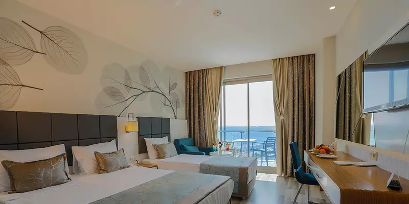 room_4eb0e7ba-94f8-4867-a4cf-e1632c802a50