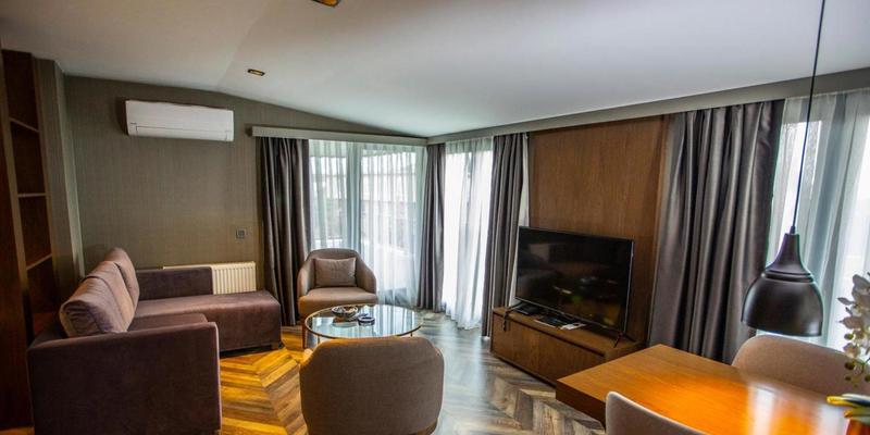 room_c4549d8b-220b-4b35-be48-54ee6f7c4796.jpg