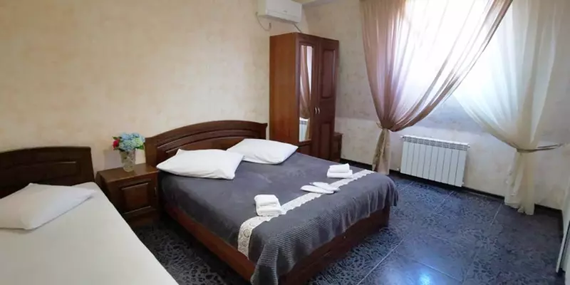 room_5b48fc0d-997e-40a0-9f82-b2bdd9bd8ad9.jpg