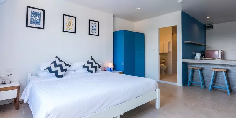 room_5989f15a-d1d0-463b-a8a5-15e4e1a5c50e
