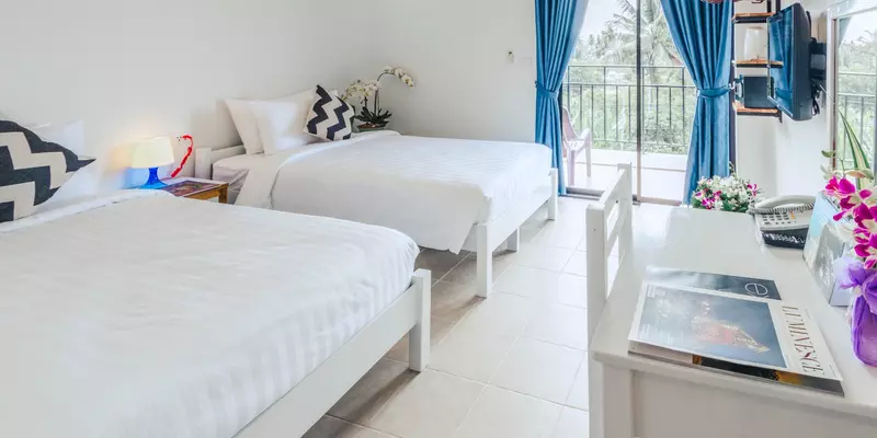 room_c226e6d9-e8ce-4d6e-8650-f4fcb6b6f77f