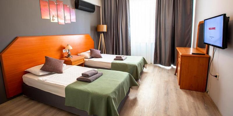 room_ce8ac6f7-9d3e-4491-9bea-260efdd8b806.jpg