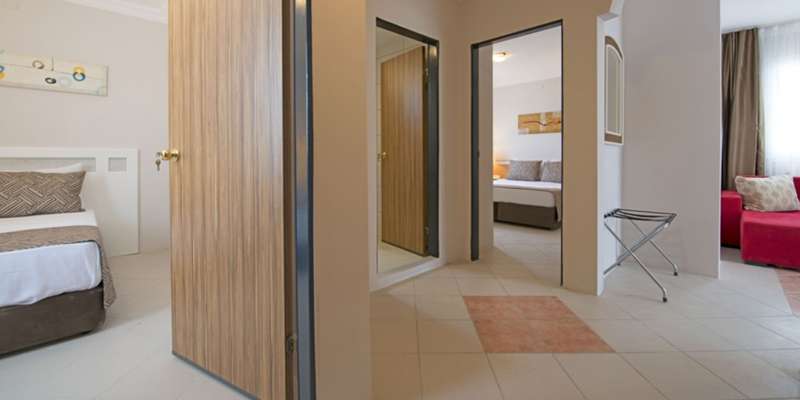 room_5f024262-203f-4f2f-bd09-7174bc72b7b3