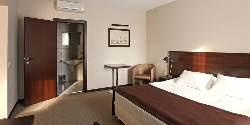 room_6fb52da4-c180-4fbb-9a4a-eb8c6c835ae8.jpg