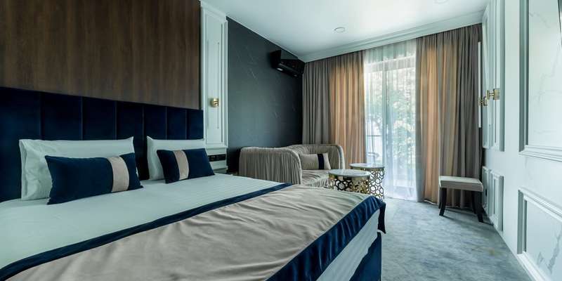 room_ebf574db-2d3a-49f4-bb34-27d9e988c27f.jpg