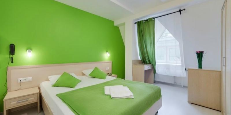 room_eae41075-e1f5-4b7b-b79d-8a33a27fed0a.jpg