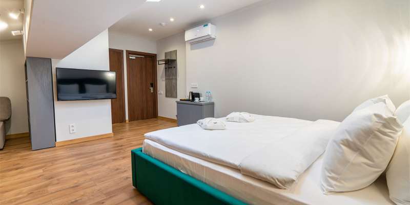 room_8ec461b4-b782-4944-857d-817582b262bf