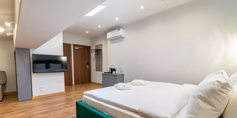 room_8ec461b4-b782-4944-857d-817582b262bf