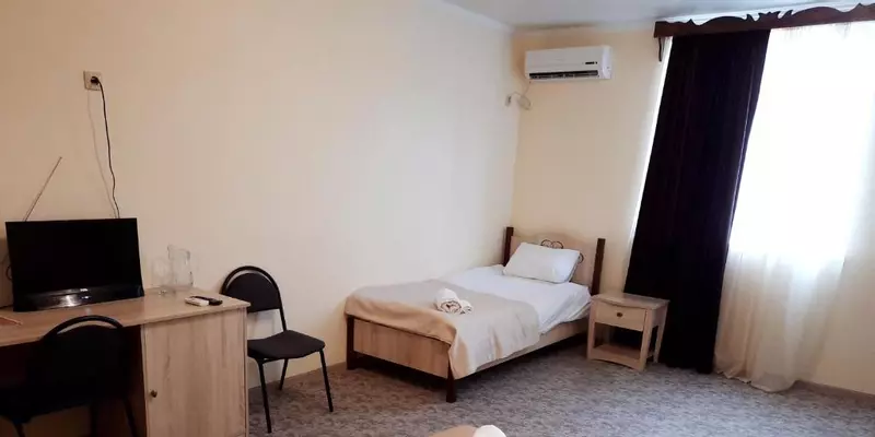 room_e479e10b-a75d-4545-a1b8-5ded3d4ccfc9