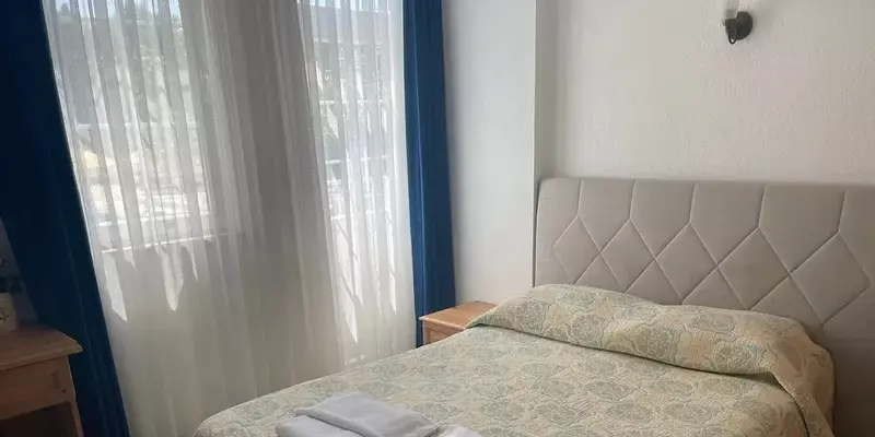 room_7b5616ec-399b-4e3e-b13b-3552291de81a.jpg