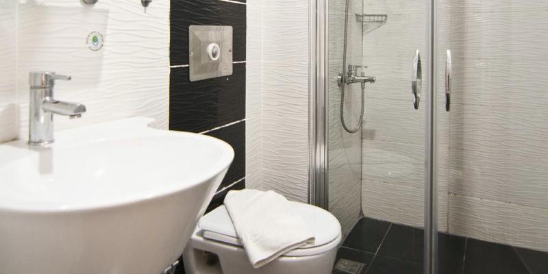 room_32c2d986-f263-4995-bdd5-d80ce2d6c337.jpg