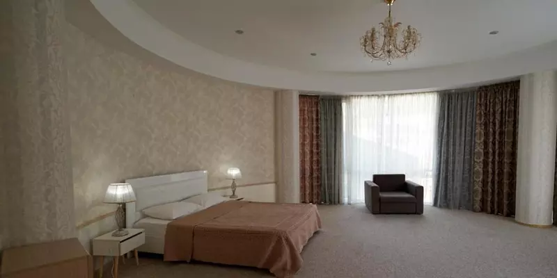 room_9b1091fd-bc38-4e7e-8373-0aa4da00ea32.jpg
