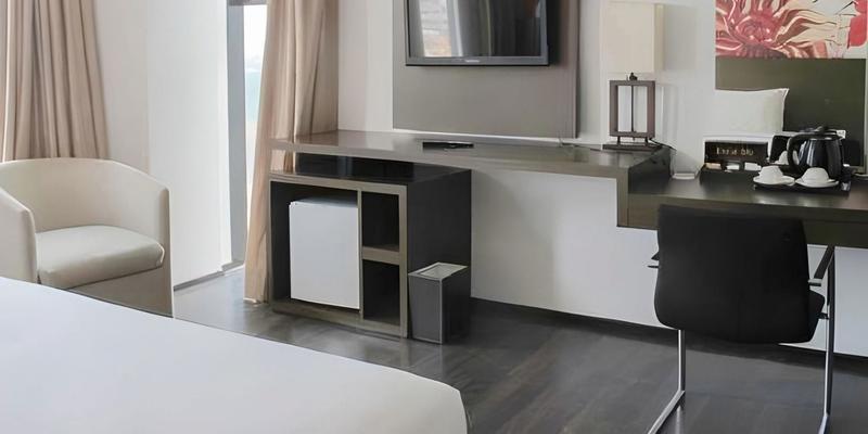 room_d9bd2997-dde5-45d1-a24e-29ac3bafd57d.jpg