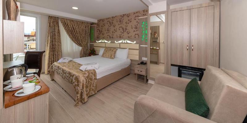 room_72b225e7-fe8f-428c-8181-2f71bd3d75fb