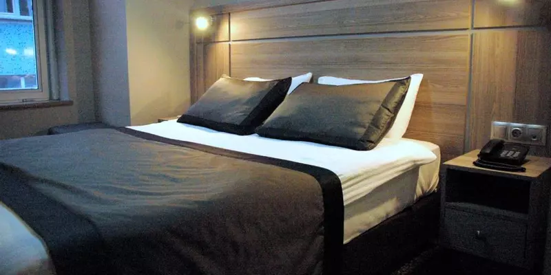 room_a4c80dee-3e9d-44e4-b957-f3550d3428a1.jpg