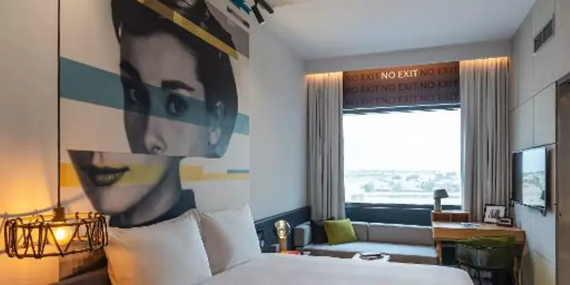 room_4a9ec895-3925-4659-8e5a-5dce9b3a8ff4.jpg