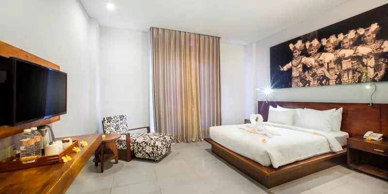 room_44b439fa-3122-4332-9356-a79de85f3c26