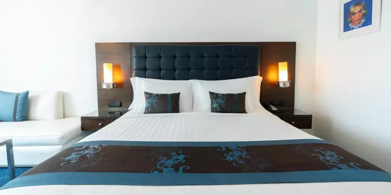 room_b99ea1be-a94a-4f78-a6d6-4209230853e2.jpg