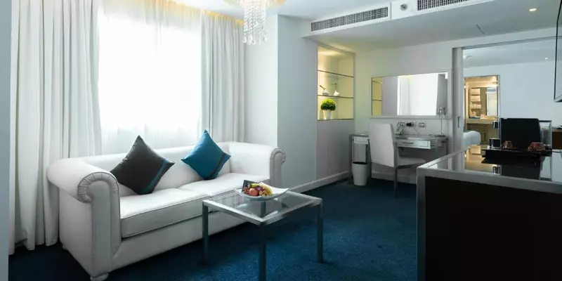 room_cb344b92-4bbb-483e-8b3c-3044a22c5e0d.jpg