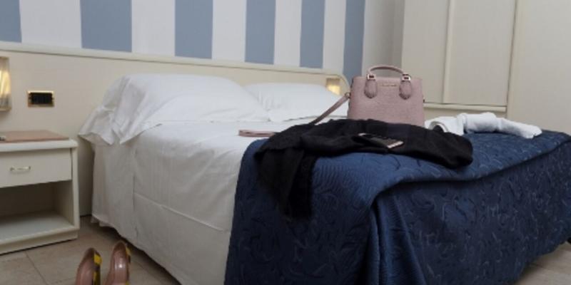 room_1df738f8-933d-4dc2-99c9-c1c5dc6791de.jpg