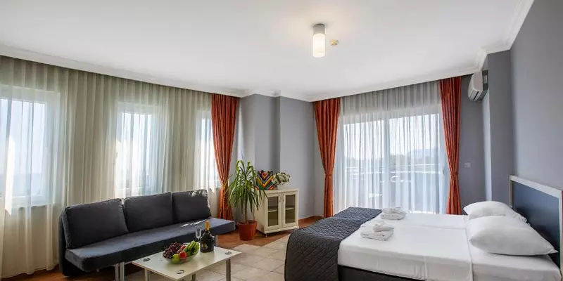 room_d611ae32-2df9-4375-819e-6b8d11e0cd8f