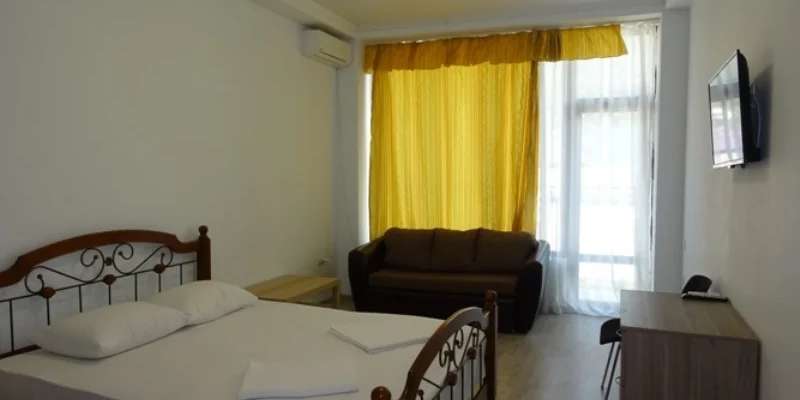 room_4e3c2e86-7d93-49a9-9530-06c7362f38f4