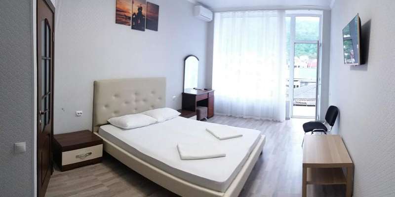 room_5ffc2661-9afe-4852-8acd-236b8a3b90ef