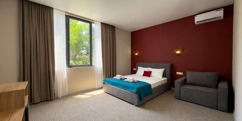 room_cf2d04c0-37d6-46a7-a1db-8b958006ff13