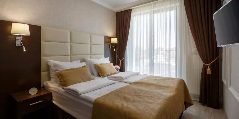 room_6a01d03e-e7a9-476c-bc1f-bdd7be09c6f4.jpg