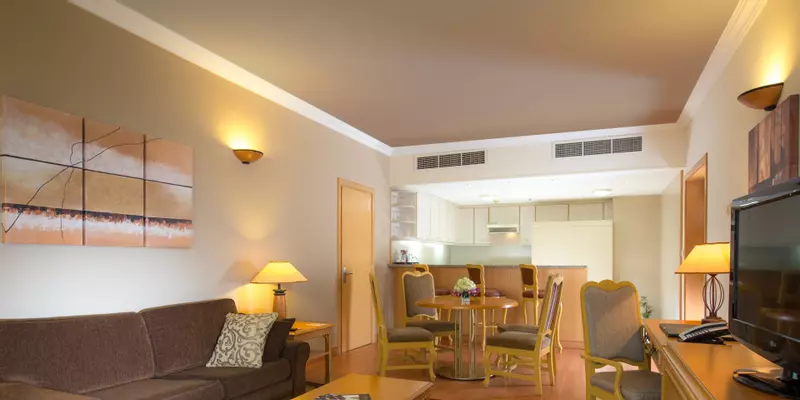 room_586df195-3494-4c9b-a215-dc8f7c0d089c.jpg