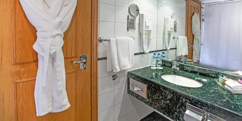 room_a520b9ab-dca2-4b2d-8b07-892fe9b8df80.jpg