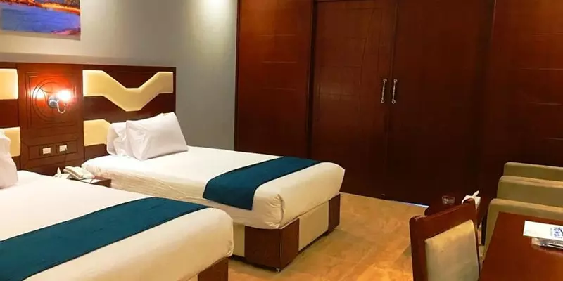 room_dcddb0e4-1ed1-45d1-9f74-57528d0d30db