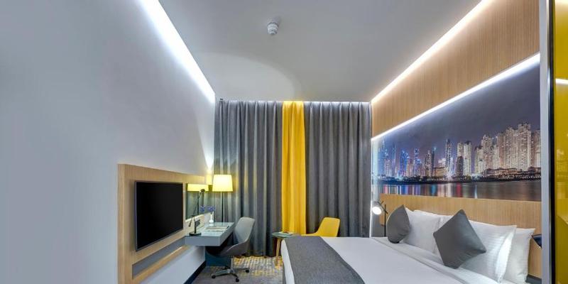 room_2b6480e6-ff7c-43b5-b504-db3228a8af42.jpg
