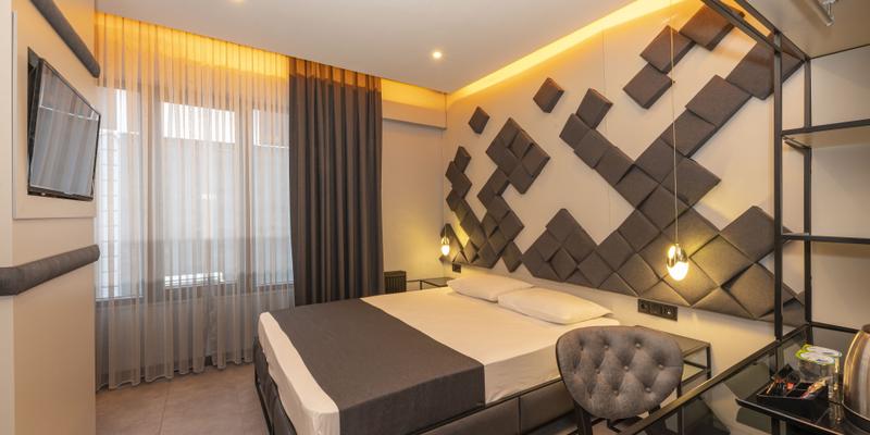room_2e63eeb2-5619-4058-8205-e6188736d9df.jpg