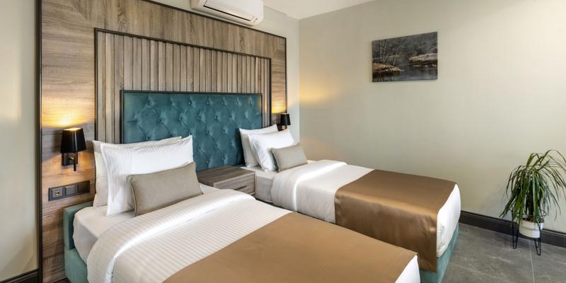 room_73dca8c6-df5d-4e21-aa99-90e7d25942cb.jpg