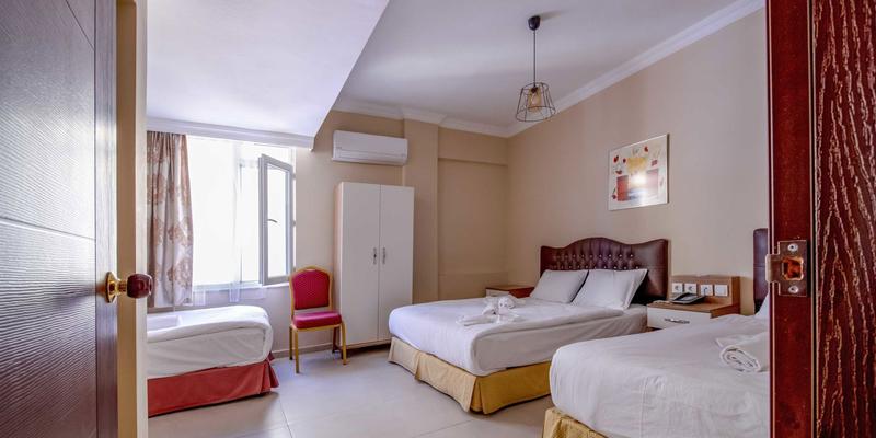room_9e1ecd4c-8317-4f8a-b4e9-14b5746903c9.jpg