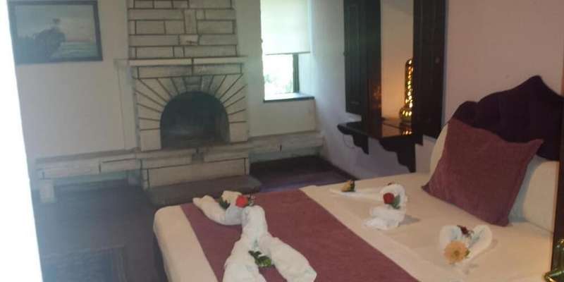 room_3228a072-4c90-4592-9504-c3874e5631c7.jpg
