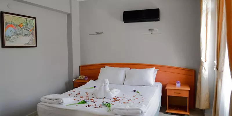 room_4fac454e-472d-47fe-8b82-f47cc75b5953
