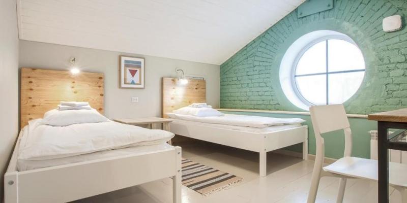 room_8f807566-b68e-47f9-b7b4-262cf0b5ebbc.jpg