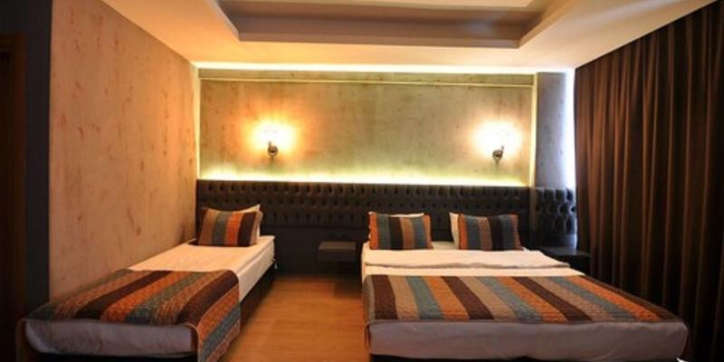 room_d90f82de-0595-4ea0-9a9d-d802c3af7c7f.jpg