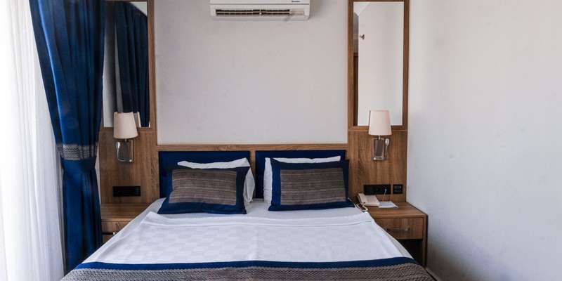 room_4f7e74f2-6a57-4016-b5c4-b1245963367e