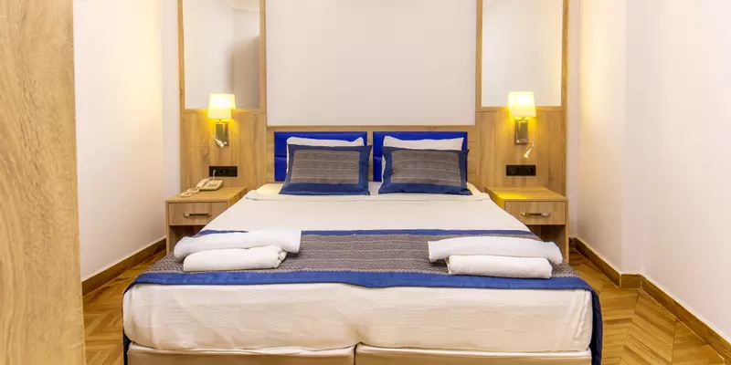 room_7549c38e-e231-4895-b304-2349520a4557