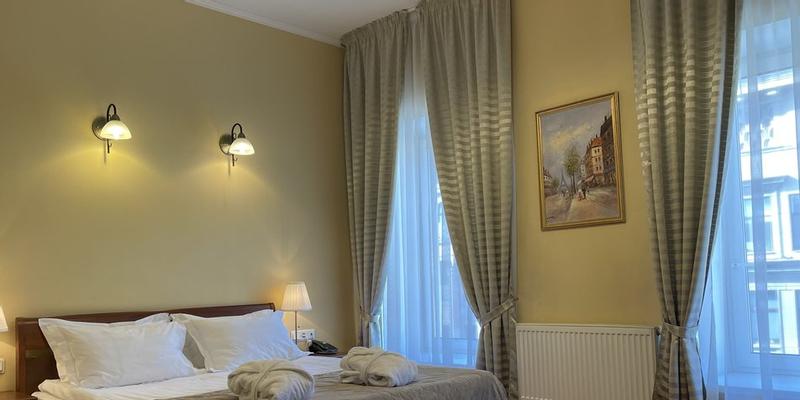 room_8fdd6c17-5b95-4e7a-a7c8-77dbc971e418.jpg